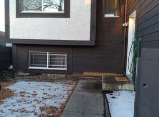1526 69th St NW, Edmonton, AB T6K3R3