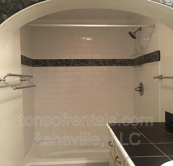 1 Gables Pl — Photo 7