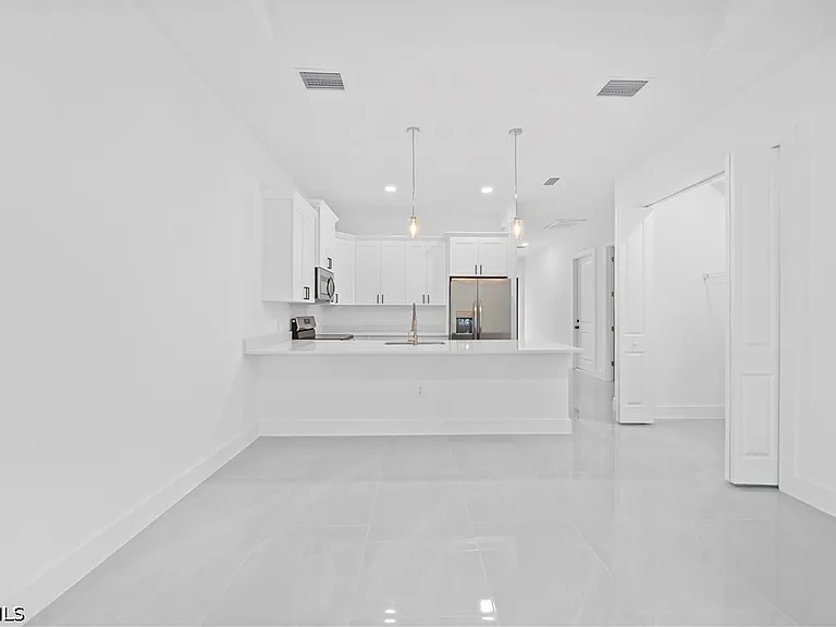 2218 Fairway Dr — Photo 9