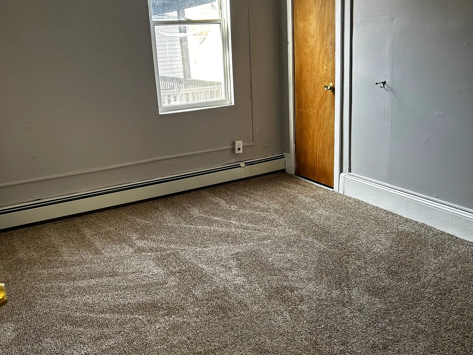 2 bed, $1,050 — Photo 1
