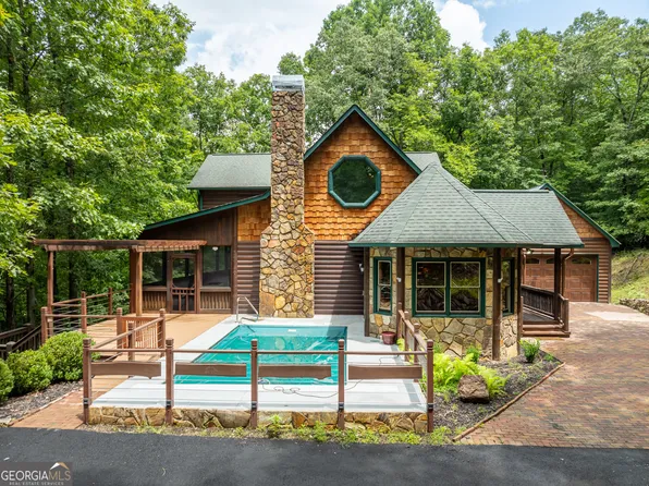207 Bennett Springs Ct, Mineral Bluff, GA 30559
