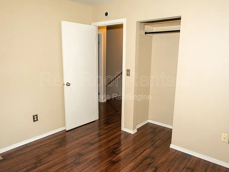 1222 7th St SE #L — Photo 21