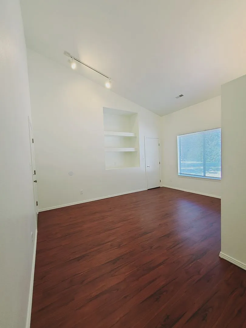 Charming 1 Bedroom, 1 Bath Apartment in Downtown Boise — Photo 3