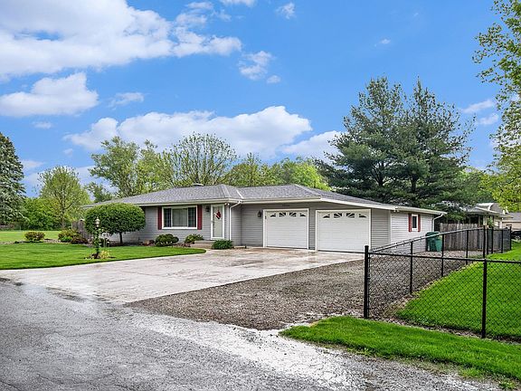 2nd image of 59000 Lindale Dr