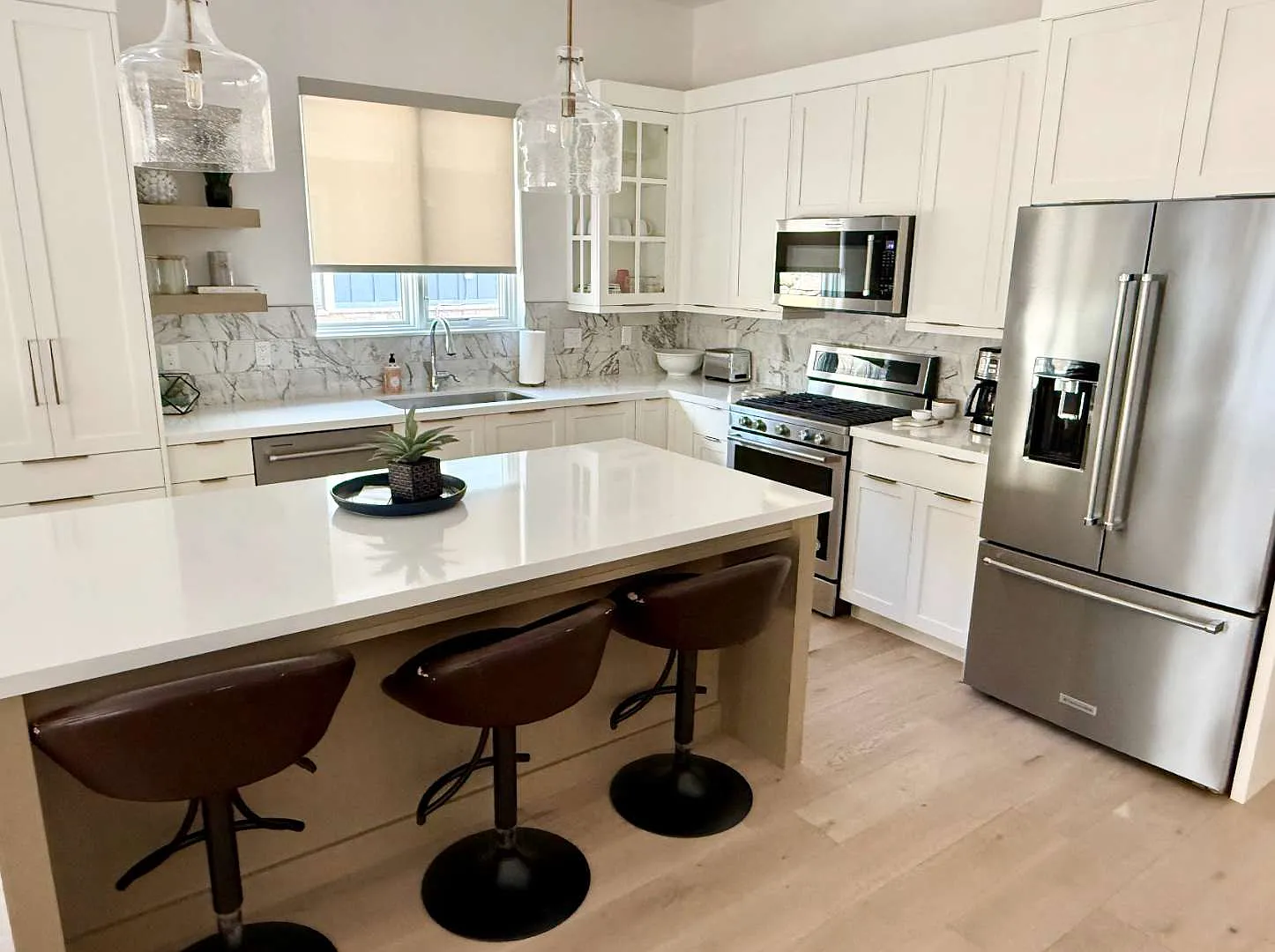 4 bed, 2000 sqft, $5,500 — Photo 4