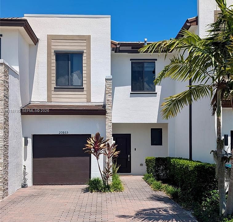 1st image of 20865 NE 7th Ct