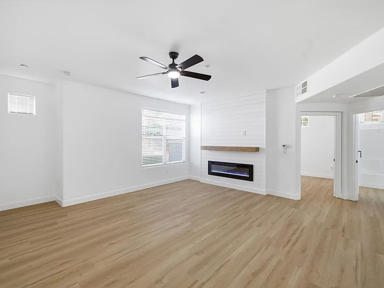5855 Valley Dr #1022 — Photo 3