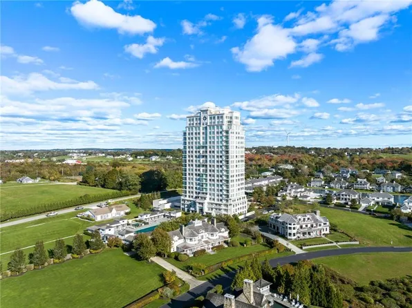 1 Tower Dr APT 1202, Portsmouth, RI 02871