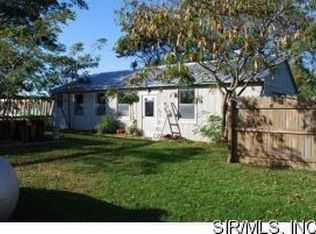 155 Rinderer Rd, Trenton, IL 62293