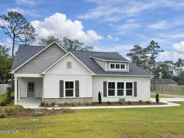 700 Fifty Lakes Drive, Southport, NC 28461