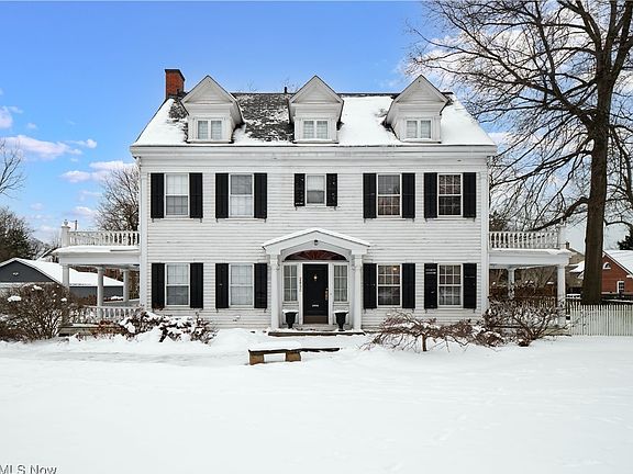 3rd image of 2830 Lee Rd