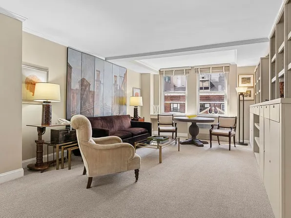 111 E 56th St #1601, New York, NY 10022