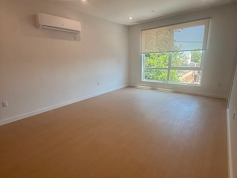 74 Webster St #2C — Photo 6