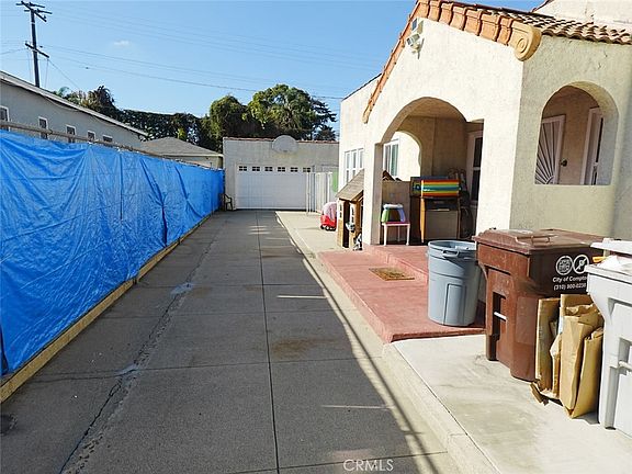 5th image of 211 S Poinsettia Ave