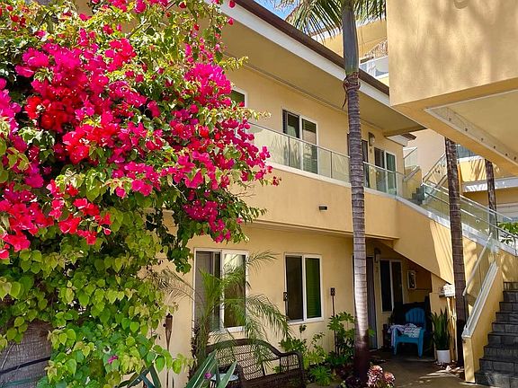 3rd image of 3414 Mission Blvd APT 3