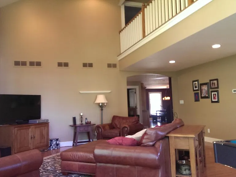 5880 S 700 E — Photo 11