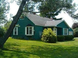 207 Center St, Lanse, MI 49946