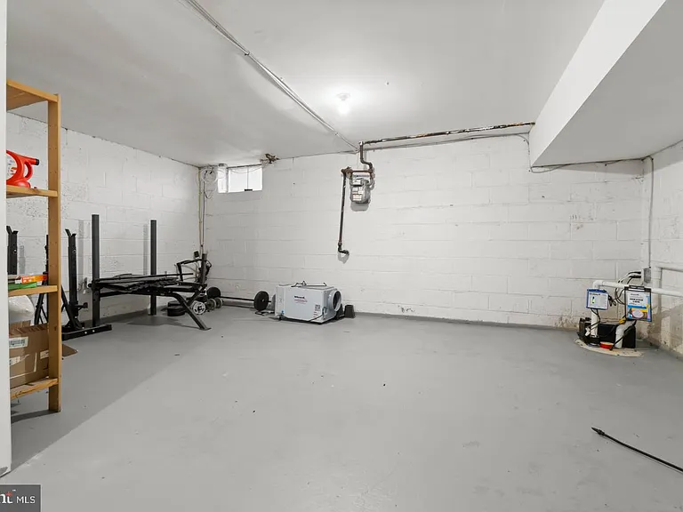1225 Diamond St — Photo 10