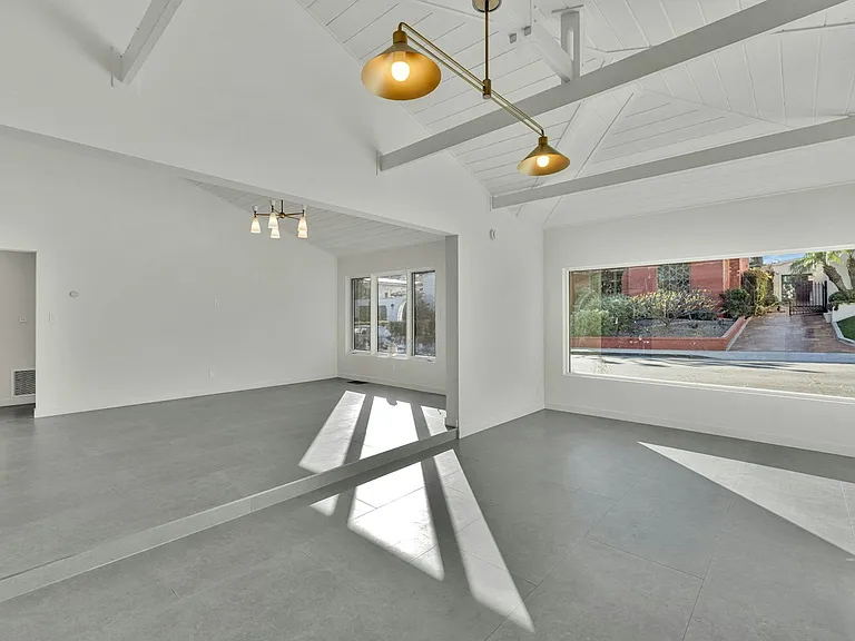 4279 Hortensia St — Photo 27