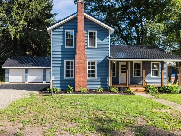 515 Grand St, Corry, PA 16407