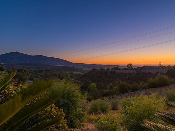 2nd image of 15964 Camino Crisalida