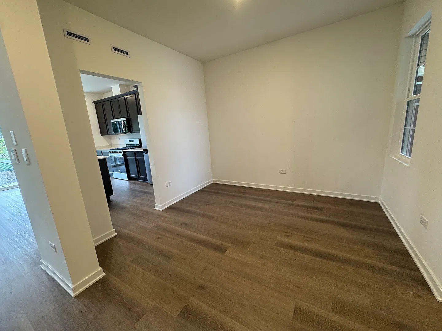 3 bed, 2.5 bath, 1794 sqft, $3,000 — Photo 4