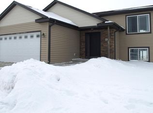 4875 Castleview Dr NW, Rochester, MN 55901