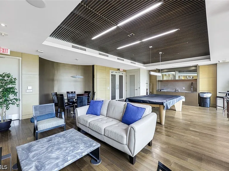 3000 Oasis Grand Blvd #801 — Photo 43