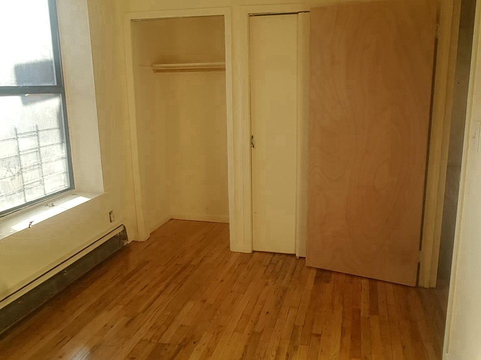 2nd image of 1329 Puritan Ave