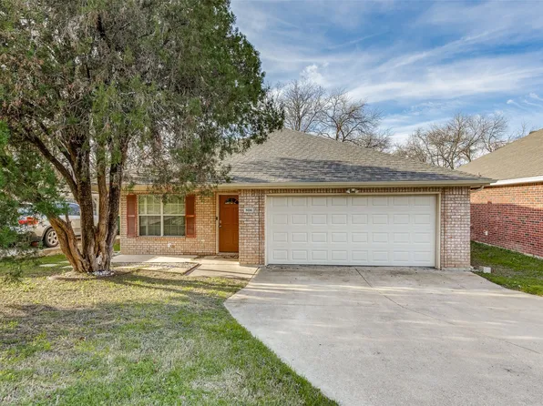 806 Rumfield Rd, White Settlement, TX 76108
