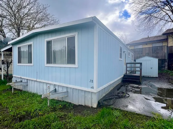 825 Shady Grove Ln #28, Redway, CA 95560