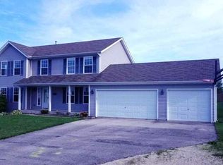 720 Merrion Rd, Roscoe, IL 61073