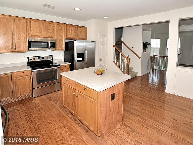 8023 Duck Pond Ter — Photo 15