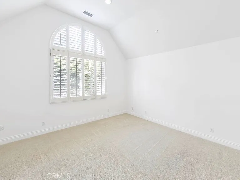 12 San Remo — Photo 41