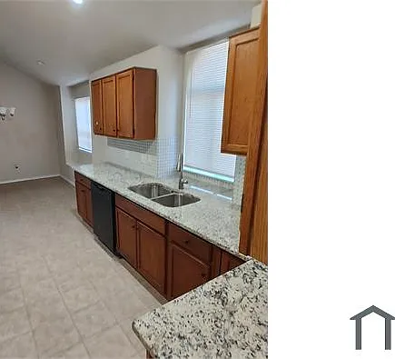 1615 Ariel Dr — Photo 6
