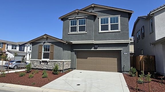 2nd image of 1695 Placer Pl