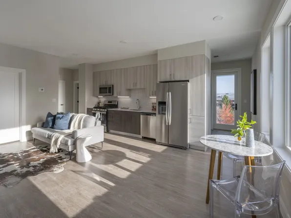 340 Bremen St | East Boston