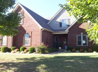152 Deep Springs Dr, Bardstown, KY 40004