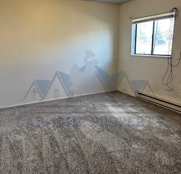 714 Downey St #21 — Photo 12