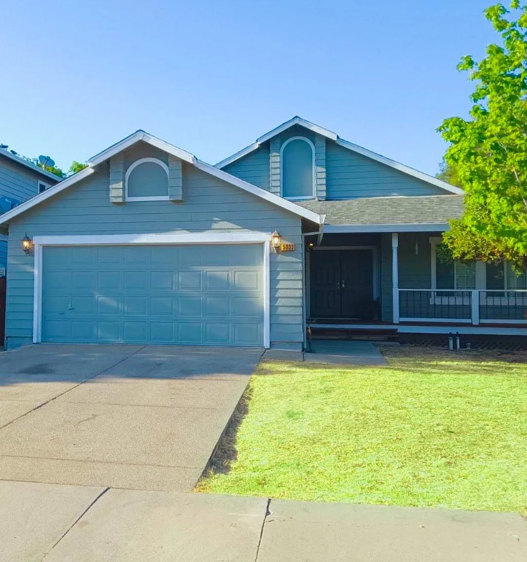 3 bed, 1326 sqft, $3,250 — Photo 1