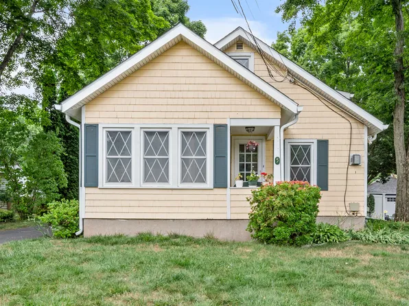 5 Bailey Avenue, Wallingford, CT 06492