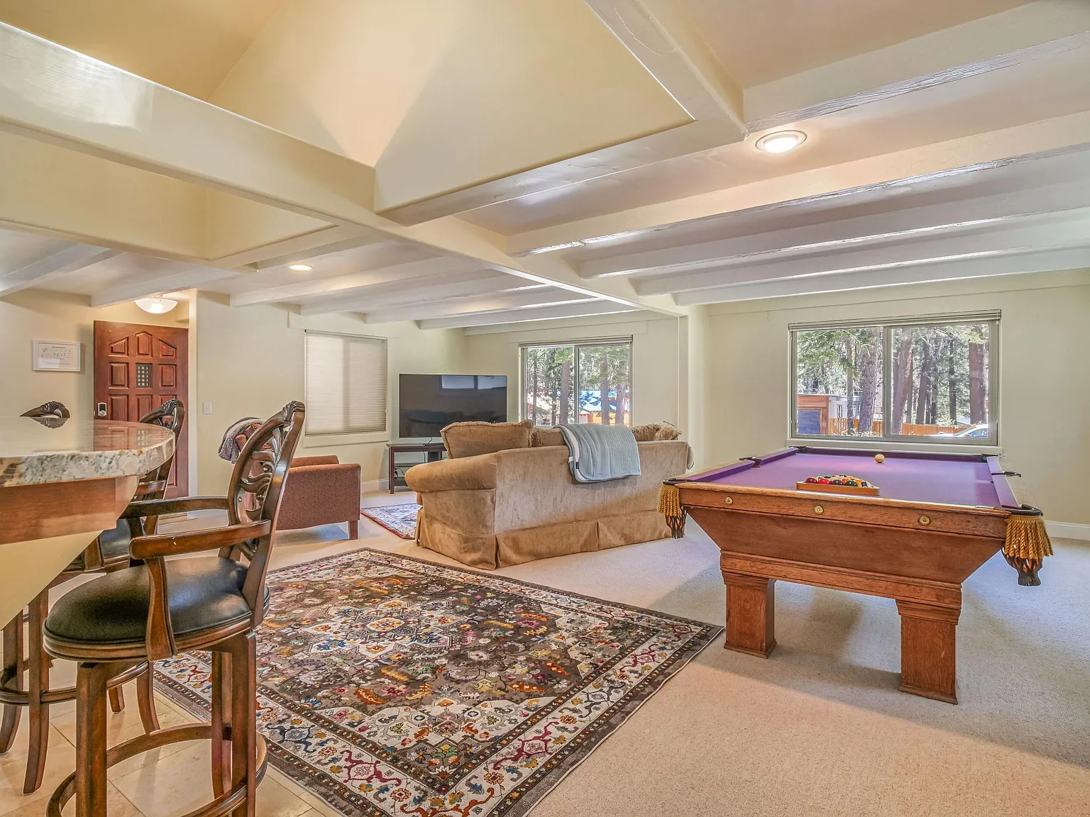 174 Pine Ridge Dr — Photo 1
