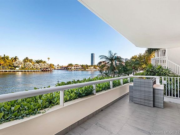 4th image of 20191 E Country Club Dr APT Th7
