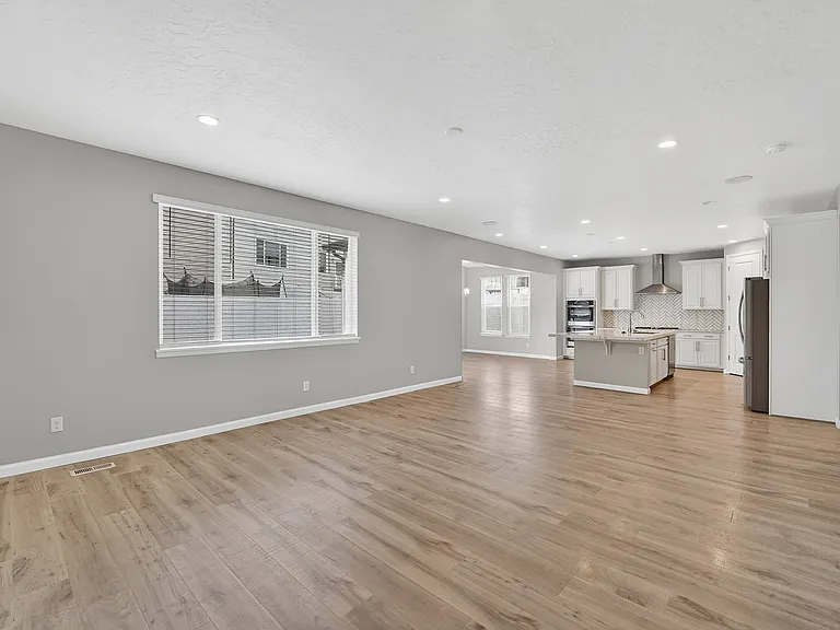 2123 N Wild Hyacinth Dr — Photo 3