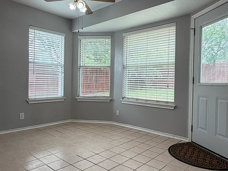 13119 Forum Rd — Photo 30