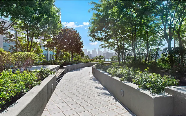 Rented by Compass | media 21