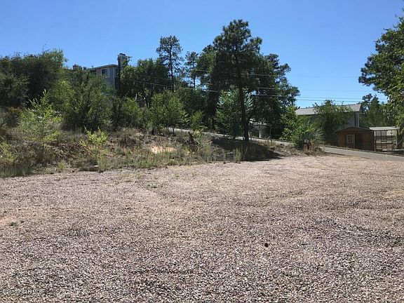 5th image of 601 N Bagby Dr