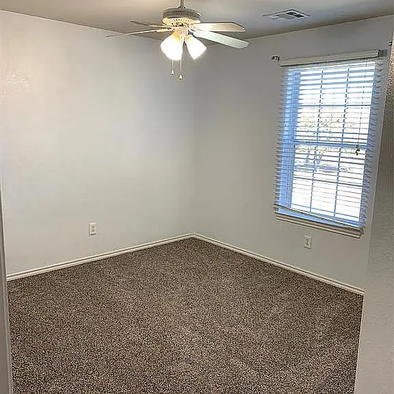 4500 Hickory Meadows Ln — Photo 5