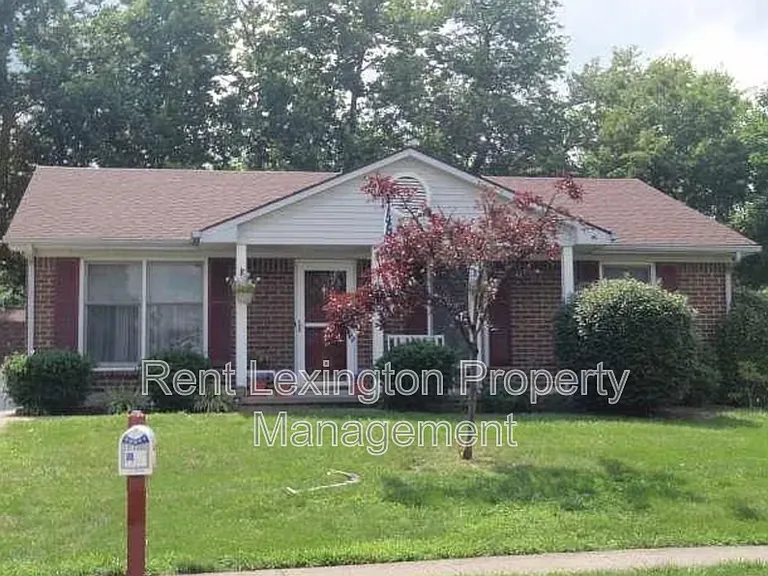 4225 Steamboat Rd — Photo 2