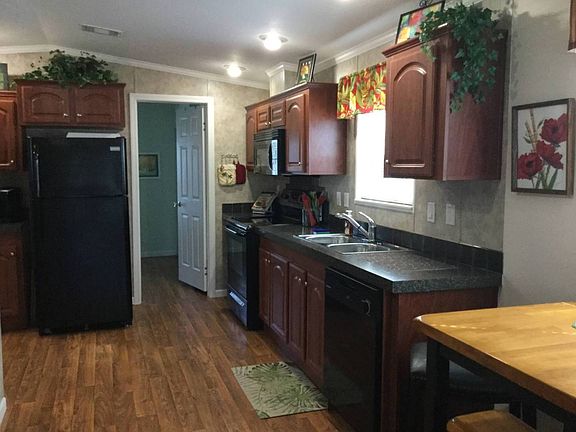 2nd image of 546 Pueblo Trl